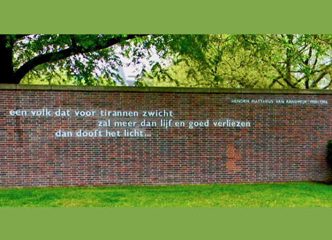 Het licht schijnt in de duisternis